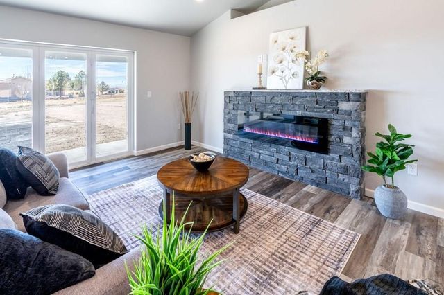 1488 E Laramie Ave, Pueblo West, CO 81007