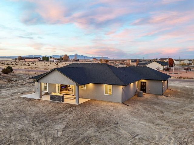 1488 E Laramie Ave, Pueblo West, CO 81007