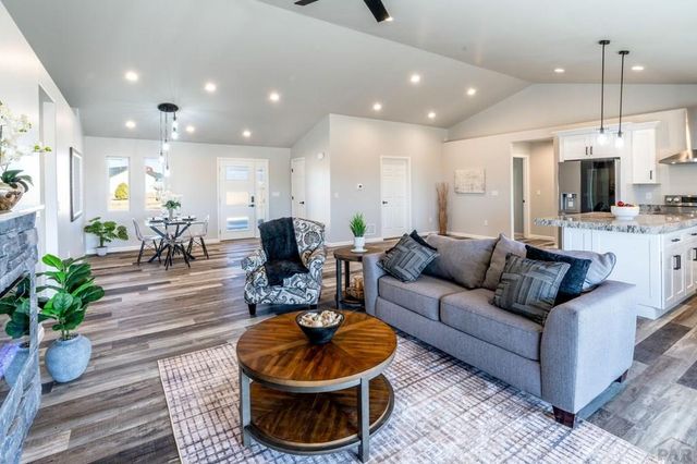 1488 E Laramie Ave, Pueblo West, CO 81007