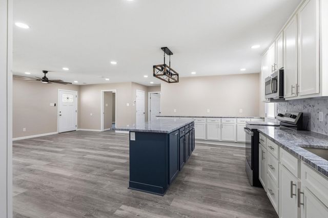 1704 Harris Street, Gainesville, TX 76240