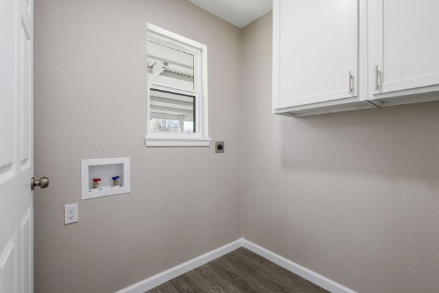 1704 Harris Street, Gainesville, TX 76240