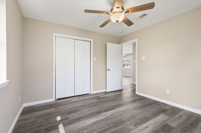 1704 Harris Street, Gainesville, TX 76240