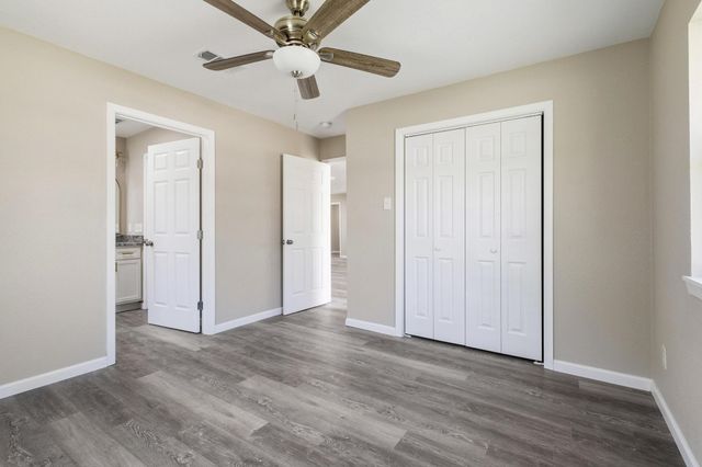 1704 Harris Street, Gainesville, TX 76240