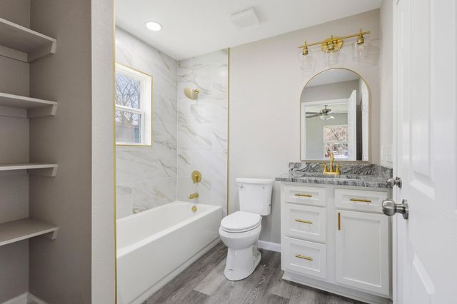 1704 Harris Street, Gainesville, TX 76240