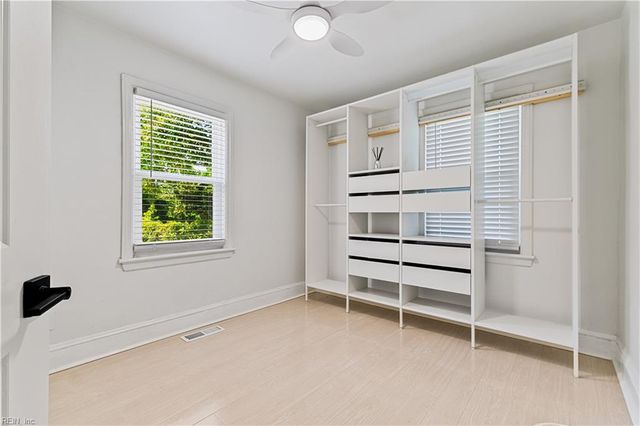 1933 E Ocean View AVE, Norfolk, VA 23503