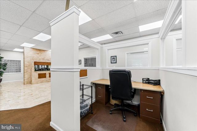 101 E DARBY RD, Havertown, PA 19083