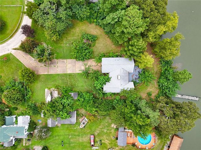 7763 Jordan RD, Gloucester Point, VA 23062