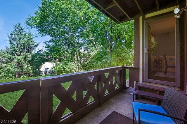 10 Sentinel Ct H, Chatham Twp., NJ 07928