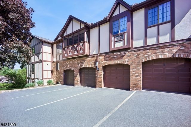 10 Sentinel Ct H, Chatham Twp., NJ 07928