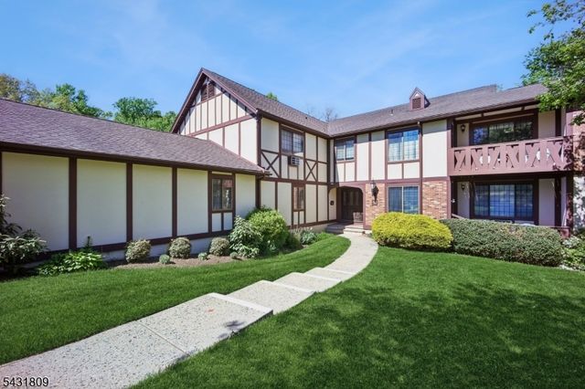 10 Sentinel Ct H, Chatham Twp., NJ 07928
