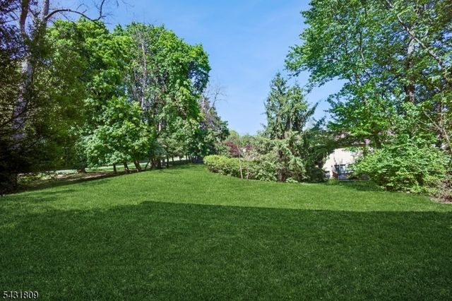 10 Sentinel Ct H, Chatham Twp., NJ 07928