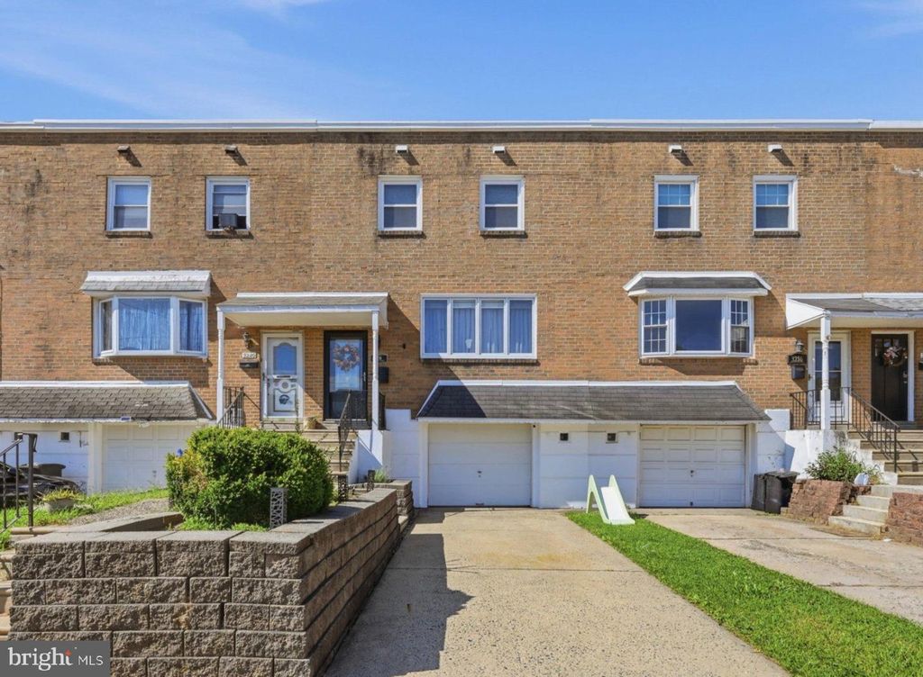 3218 CHELSEA PL, PHILADELPHIA, PA 19114 — exterior