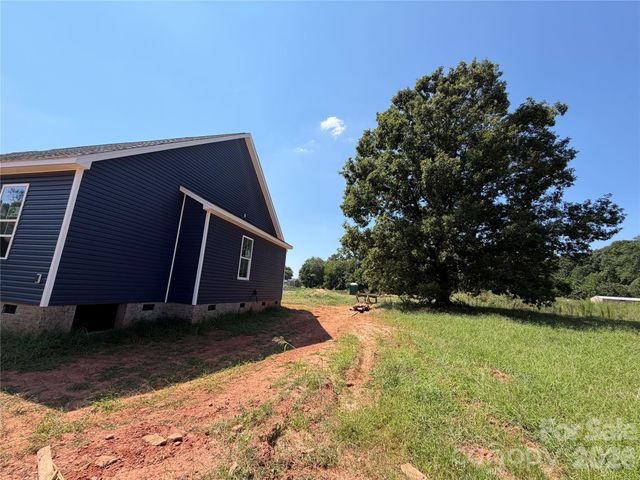 202 Northbrook III School Road, Vale, NC 28168