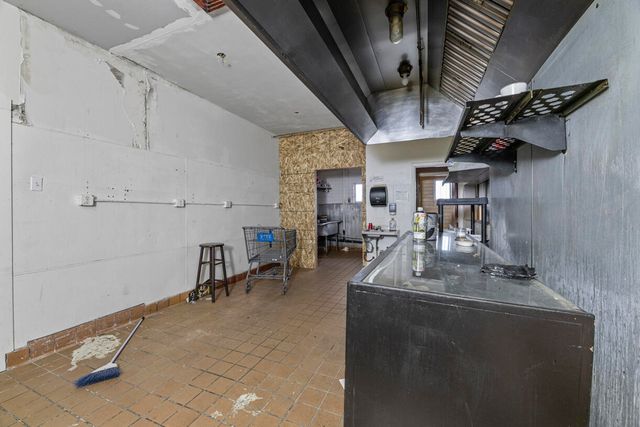 603 S Riverside Avenue, Medford, OR 97501