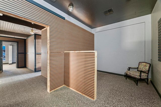 603 S Riverside Avenue, Medford, OR 97501