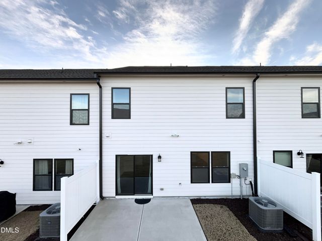 109 Periwinkle Place, Clayton, NC 27527