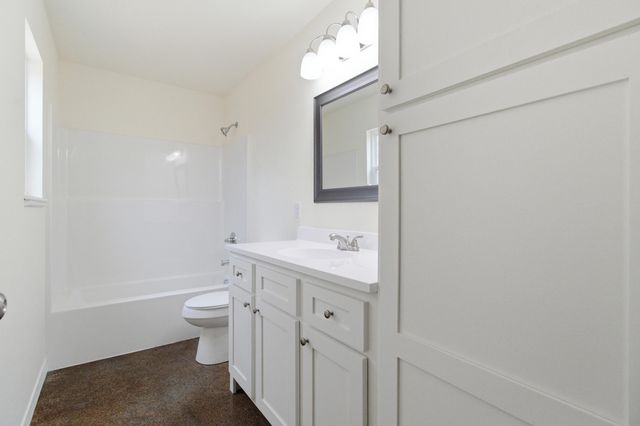 8870 Private Road 6307, West Plains, MO 65775