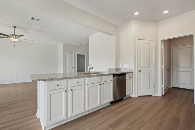 709 Jasmine Ridge Lane, Waller, TX 77484