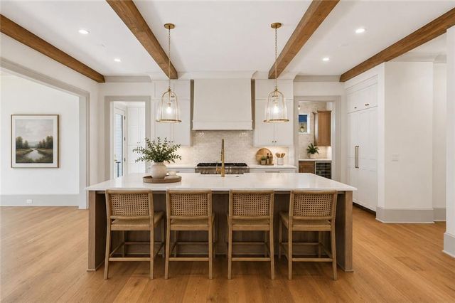 140 Lake Estates Drive, Roswell, GA 30075