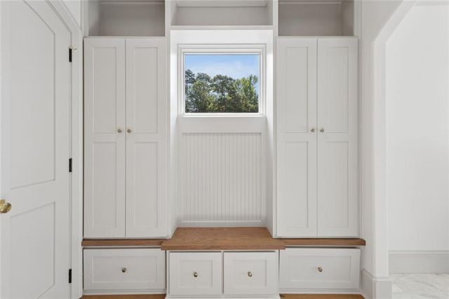 140 Lake Estates Drive, Roswell, GA 30075