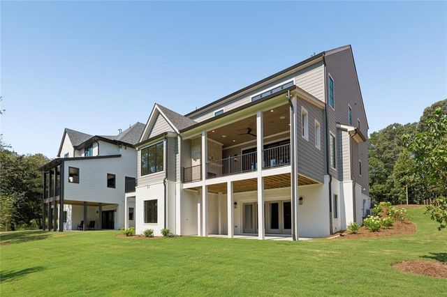 140 Lake Estates Drive, Roswell, GA 30075