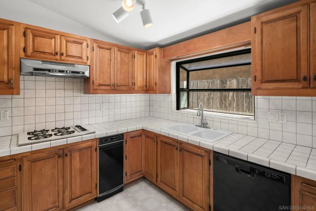 5124 Arlene Street, San Diego, CA 92117