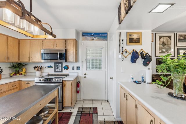 10624 W CLAIR Drive, Sun City, AZ 85351