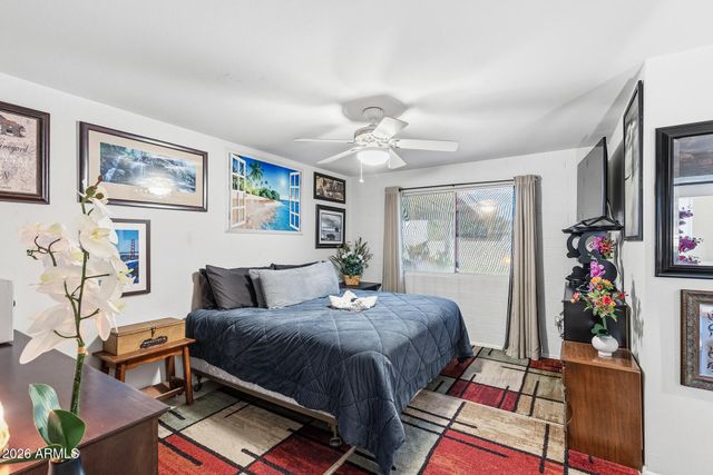 10624 W CLAIR Drive, Sun City, AZ 85351
