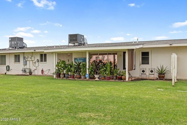 10624 W CLAIR Drive, Sun City, AZ 85351