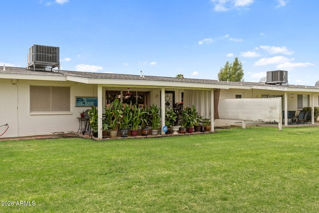 10624 W CLAIR Drive, Sun City, AZ 85351