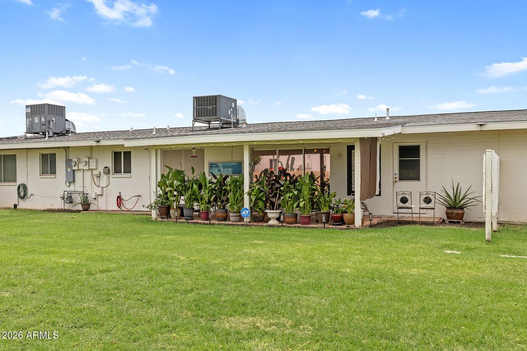 10624 W CLAIR Drive, Sun City, AZ 85351 — photo 4