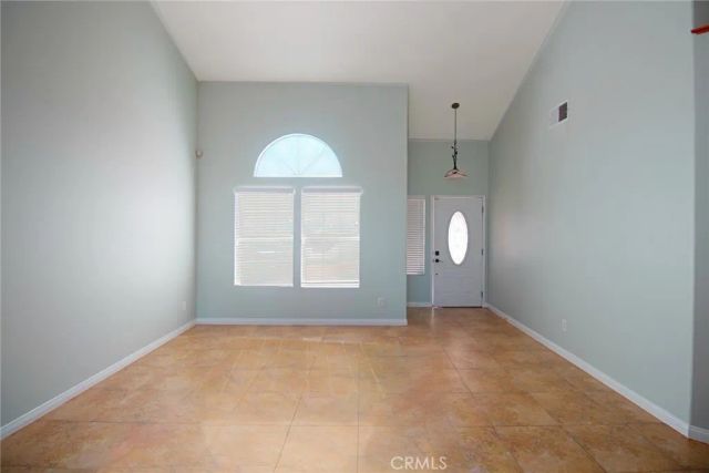 1215 Date Palm, Palmdale, CA 93551