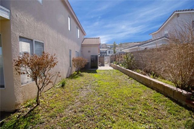 1215 Date Palm, Palmdale, CA 93551