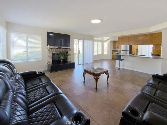 1215 Date Palm, Palmdale, CA 93551