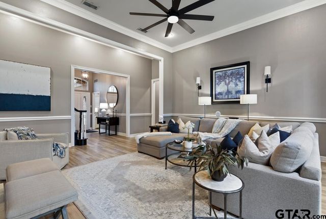 4008 Pinecreek Dr, Tyler, TX 75707