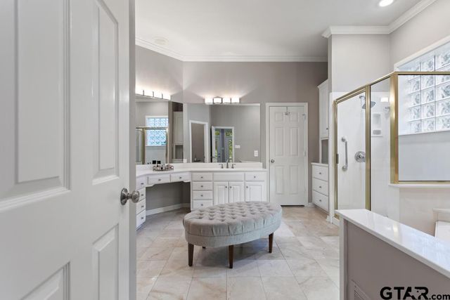 4008 Pinecreek Dr, Tyler, TX 75707