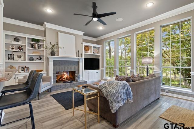 4008 Pinecreek Dr, Tyler, TX 75707