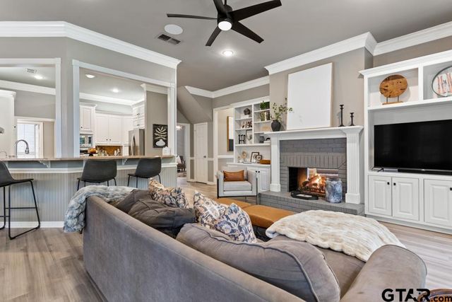 4008 Pinecreek Dr, Tyler, TX 75707