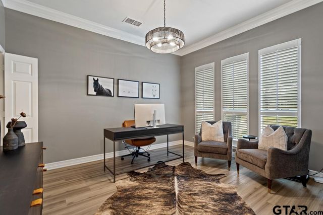 4008 Pinecreek Dr, Tyler, TX 75707