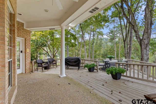 4008 Pinecreek Dr, Tyler, TX 75707