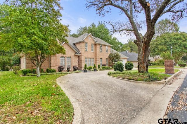 4008 Pinecreek Dr, Tyler, TX 75707