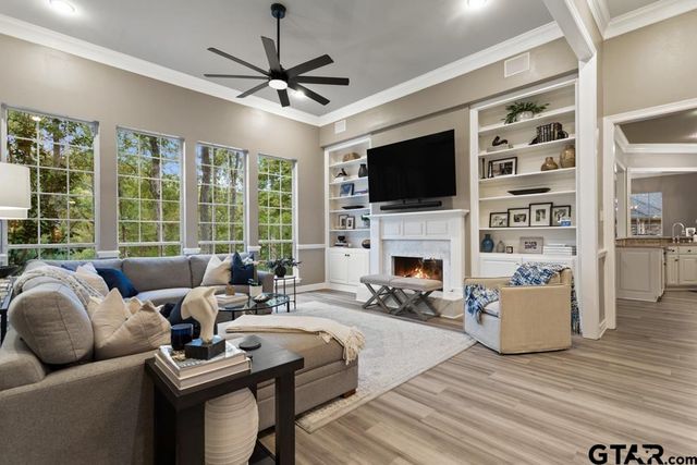 4008 Pinecreek Dr, Tyler, TX 75707