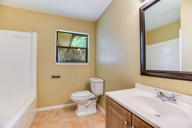 1405 Adams ST, Taylor, TX 76574