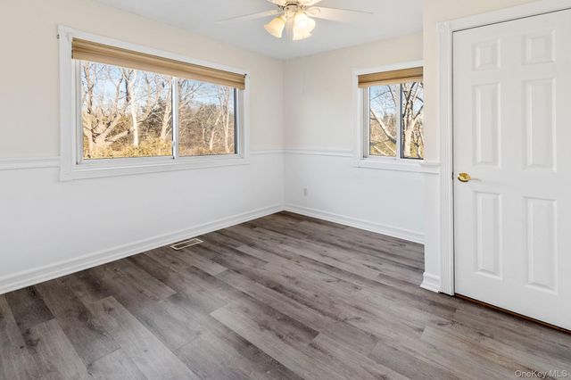 220 Montauk Highway 22, Eastport, NY 11972