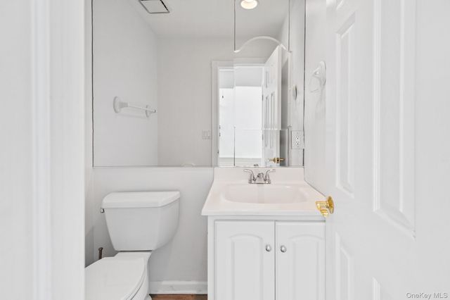 220 Montauk Highway 22, Eastport, NY 11972