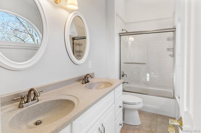 220 Montauk Highway 22, Eastport, NY 11972