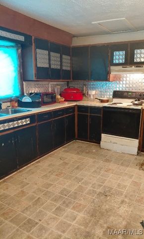 1132 First Avenue, Selma, AL 36703