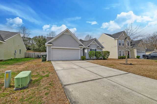 532 English Oak Circle, Moncks Corner, SC 29461