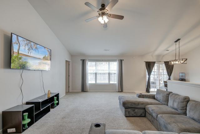 532 English Oak Circle, Moncks Corner, SC 29461