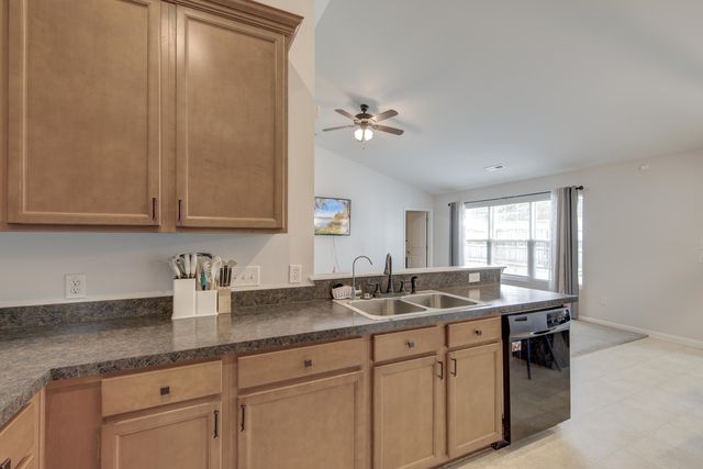 532 English Oak Circle, Moncks Corner, SC 29461